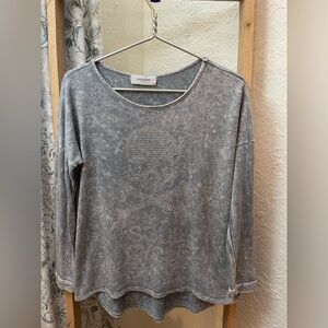 Soul Cycle Women's Small Skull Top with Stones 3/4 sleeves see photos